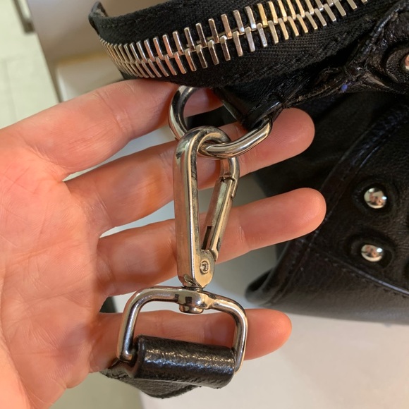 Belstaff Cross Body Black Leather Grommet Handbag CrossBody or Tote! - Picture 5 of 16